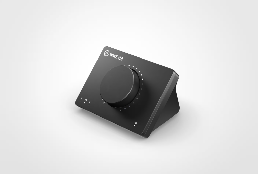 錄音設備:錄音介面。Wave XLR 是一款精巧的 USB 介面,能為您的麥克風賦予超強功能,配備專利的防失真技術、可更換的設計元件,並與自訂的混音軟體無縫整合。